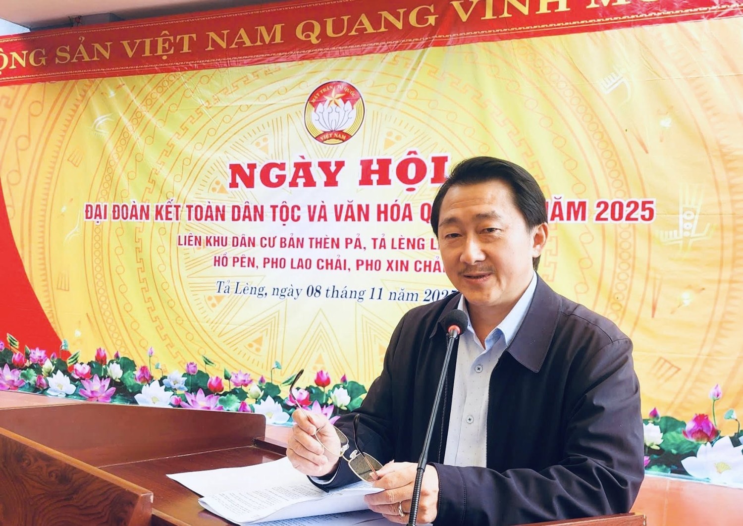 Phó Bí thư Tỉnh ủy dự ngày hội đại đoàn kết toàn dân tộc và Văn hóa quân dân năm 2025 tại xã Tả Lèng